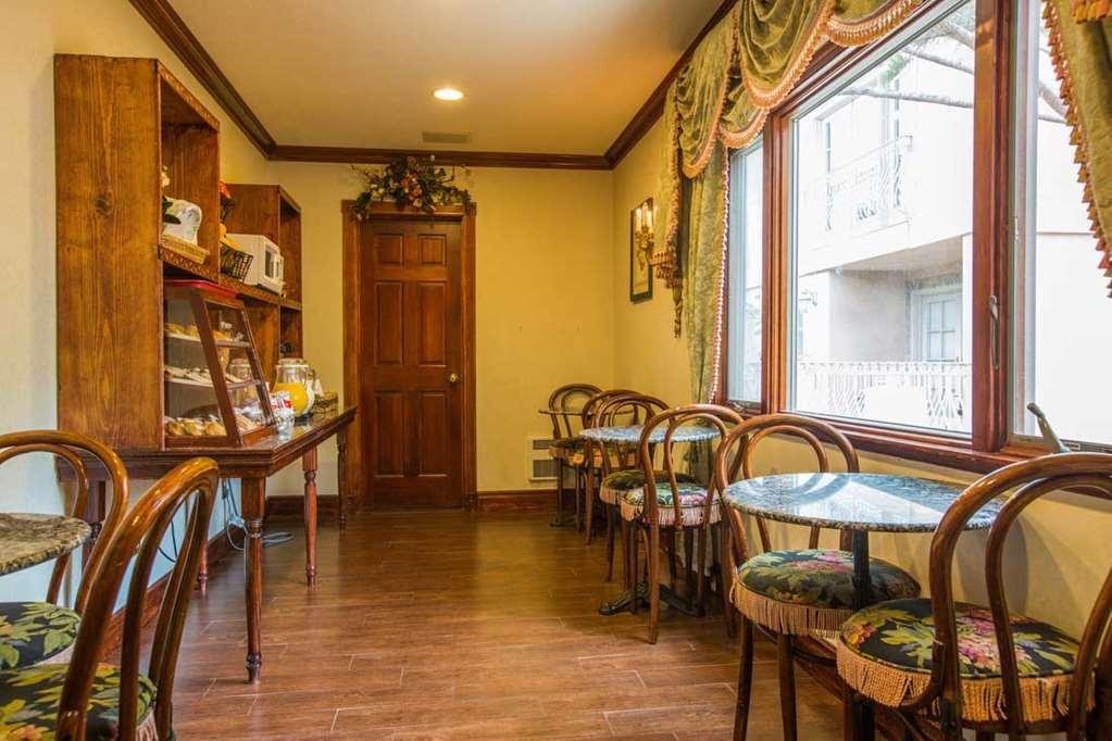 Carmel Inn & Suites Restaurant photo